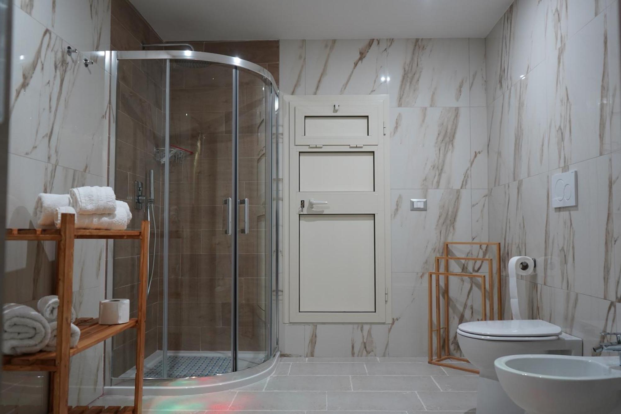 Hotel Dimora Antomarti Bari Zewnętrze zdjęcie