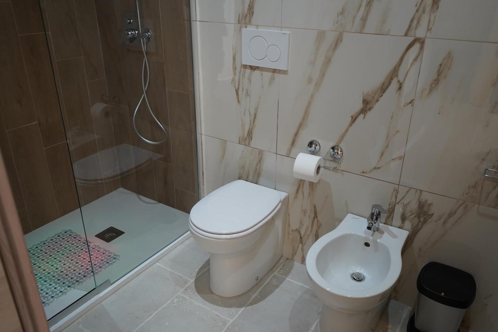 Hotel Dimora Antomarti Bari Zewnętrze zdjęcie
